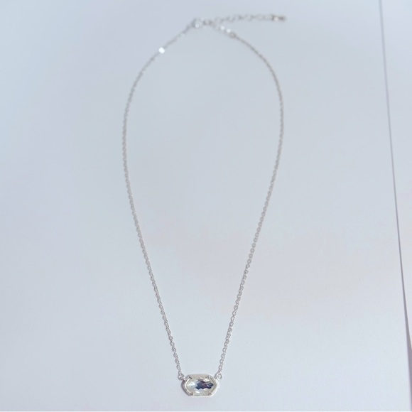 Silver Pendant Necklace Fashion - Picture 2 of 2